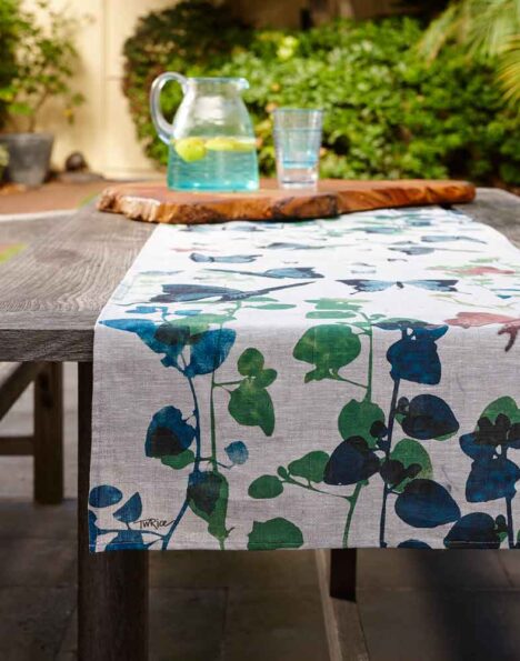 TABLE RUNNER BUTTERFLY (WIDE)